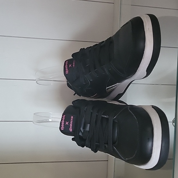 Heeleys Girls Sz. 5 BB 4500 Low Top Reebok Skate Shoes - Picture 2 of 8